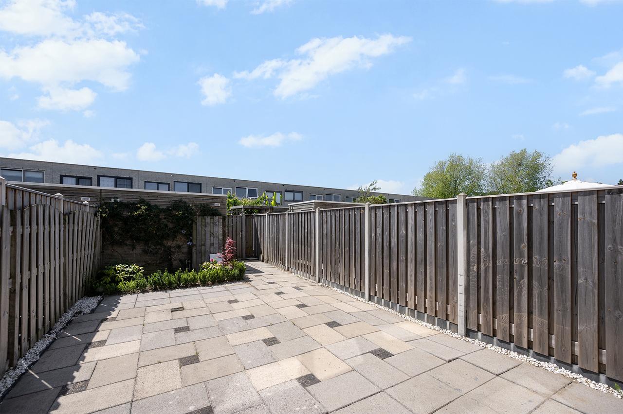 Family Home with Garden in Tussen de Vaarten - Image 3