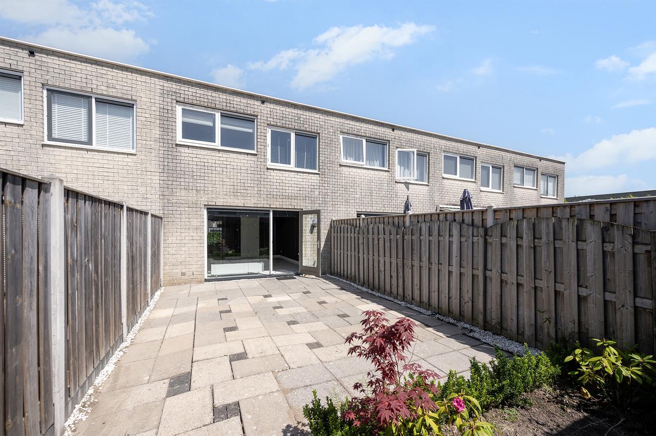 Family Home with Garden in Tussen de Vaarten - Image 15