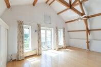 Self-contained living space with solar panels - Image 7