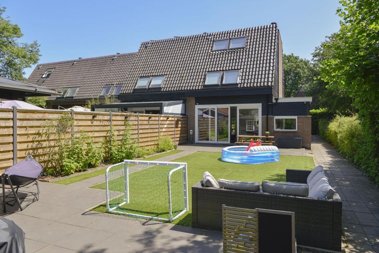 5-slaapkamer hoekwoning aan het groen - Afbeelding 1
