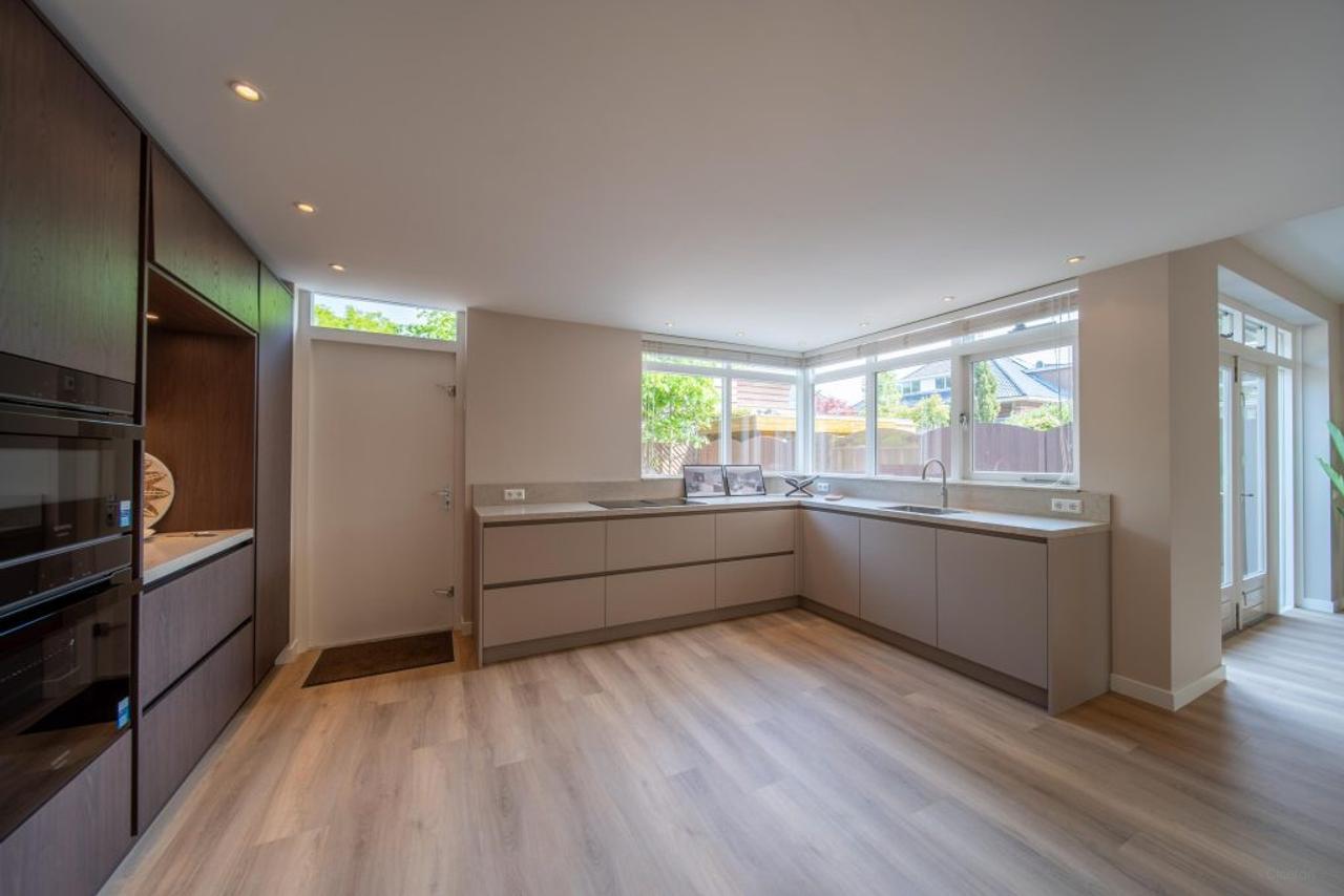 200 m² wonen met 4 slaapkamers en tuin - Afbeelding 11