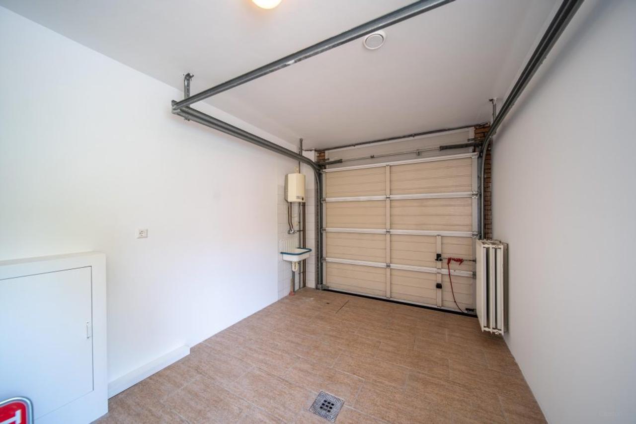 200 m² wonen met 4 slaapkamers en tuin - Afbeelding 15