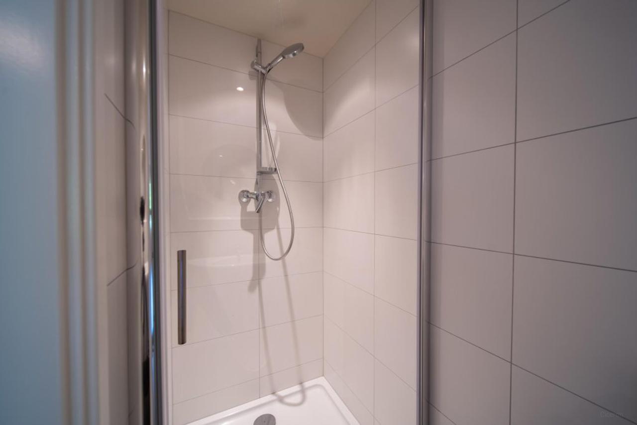 200 m² wonen met 4 slaapkamers en tuin - Afbeelding 27