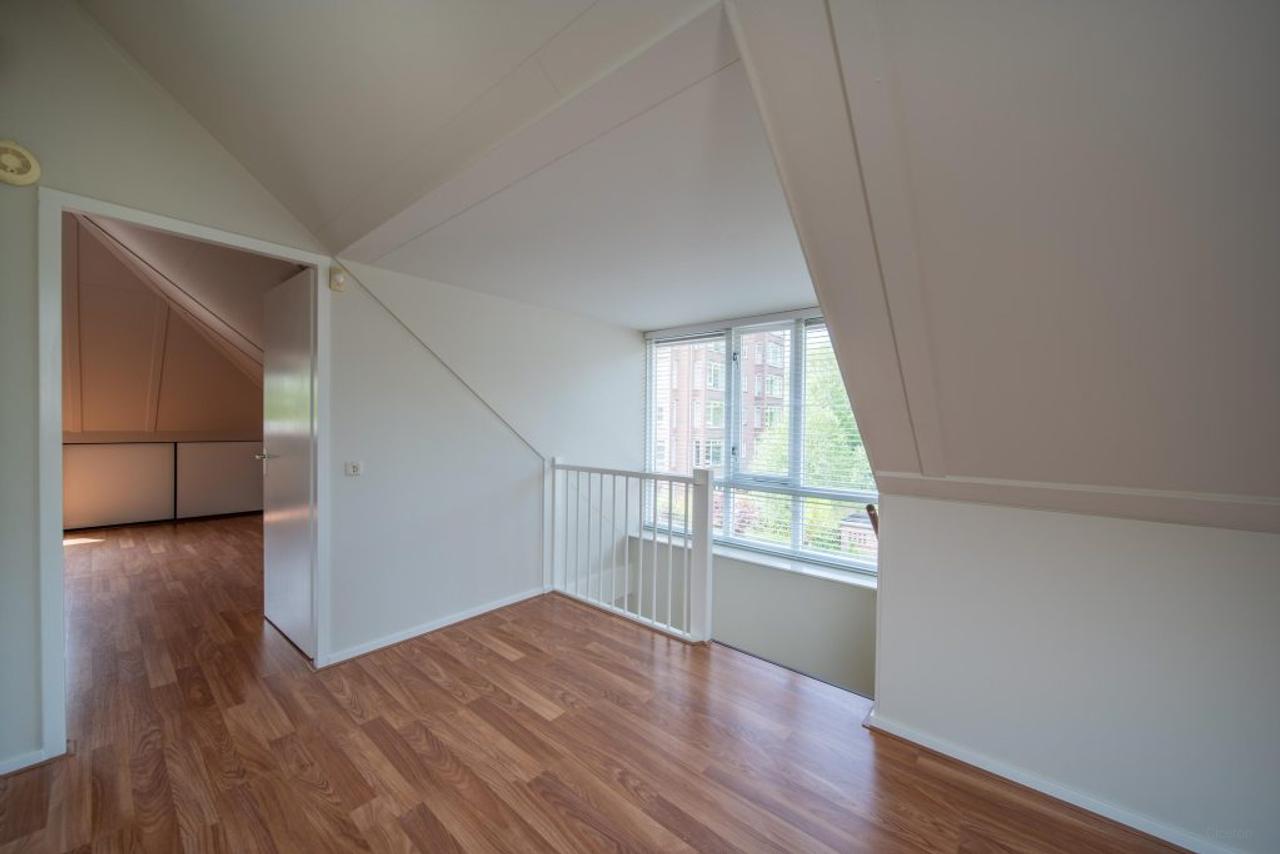 200 m² wonen met 4 slaapkamers en tuin - Afbeelding 33