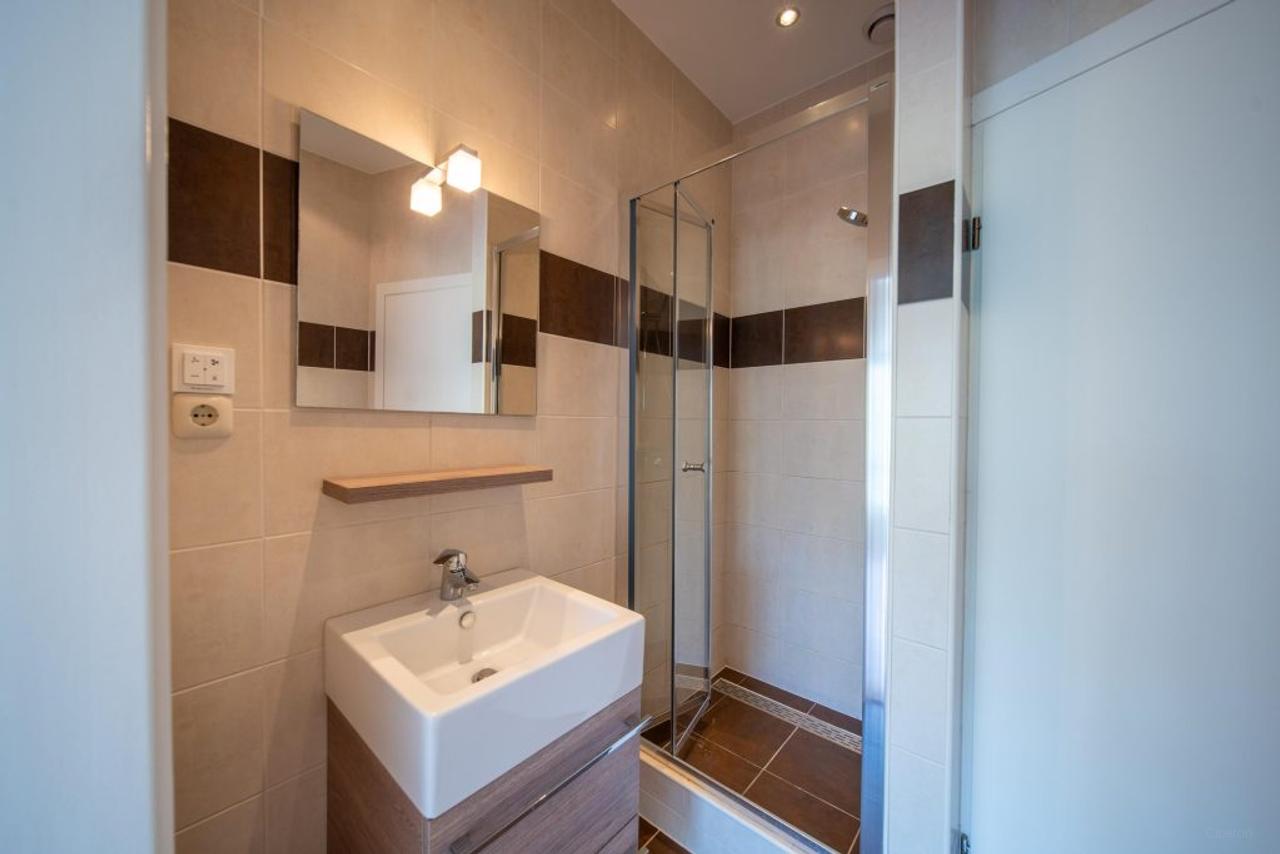 200 m² wonen met 4 slaapkamers en tuin - Afbeelding 38