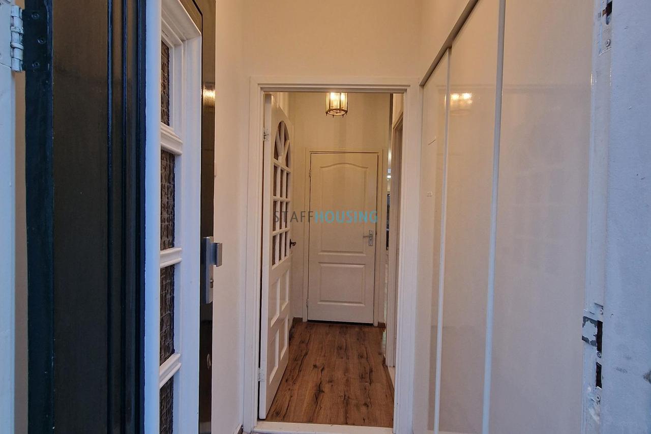 Furnished House with Garden in Overschie - Image 1
