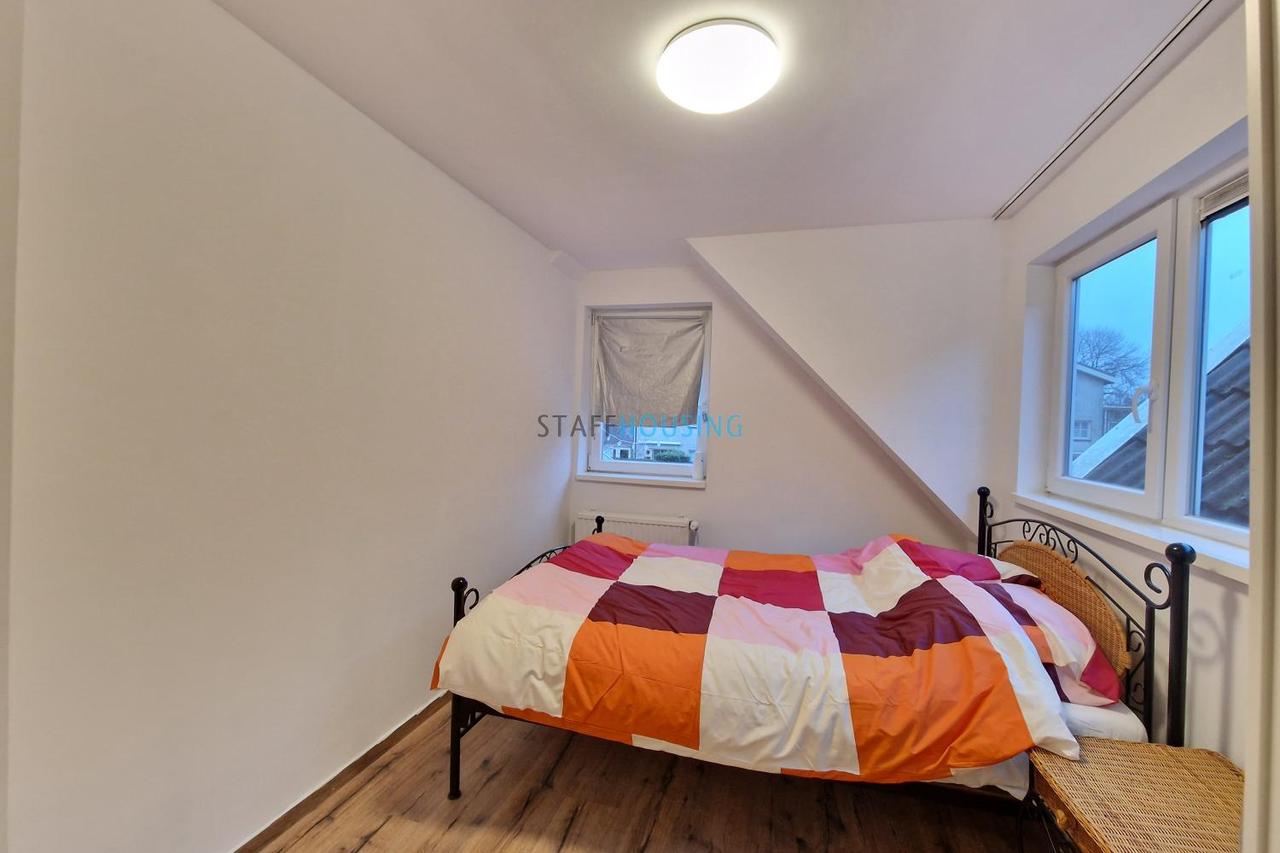 Furnished House with Garden in Overschie - Image 25