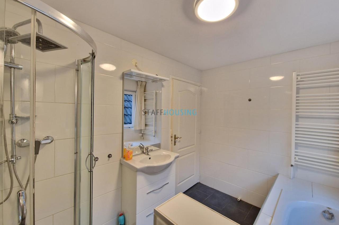 Furnished House with Garden in Overschie - Image 31
