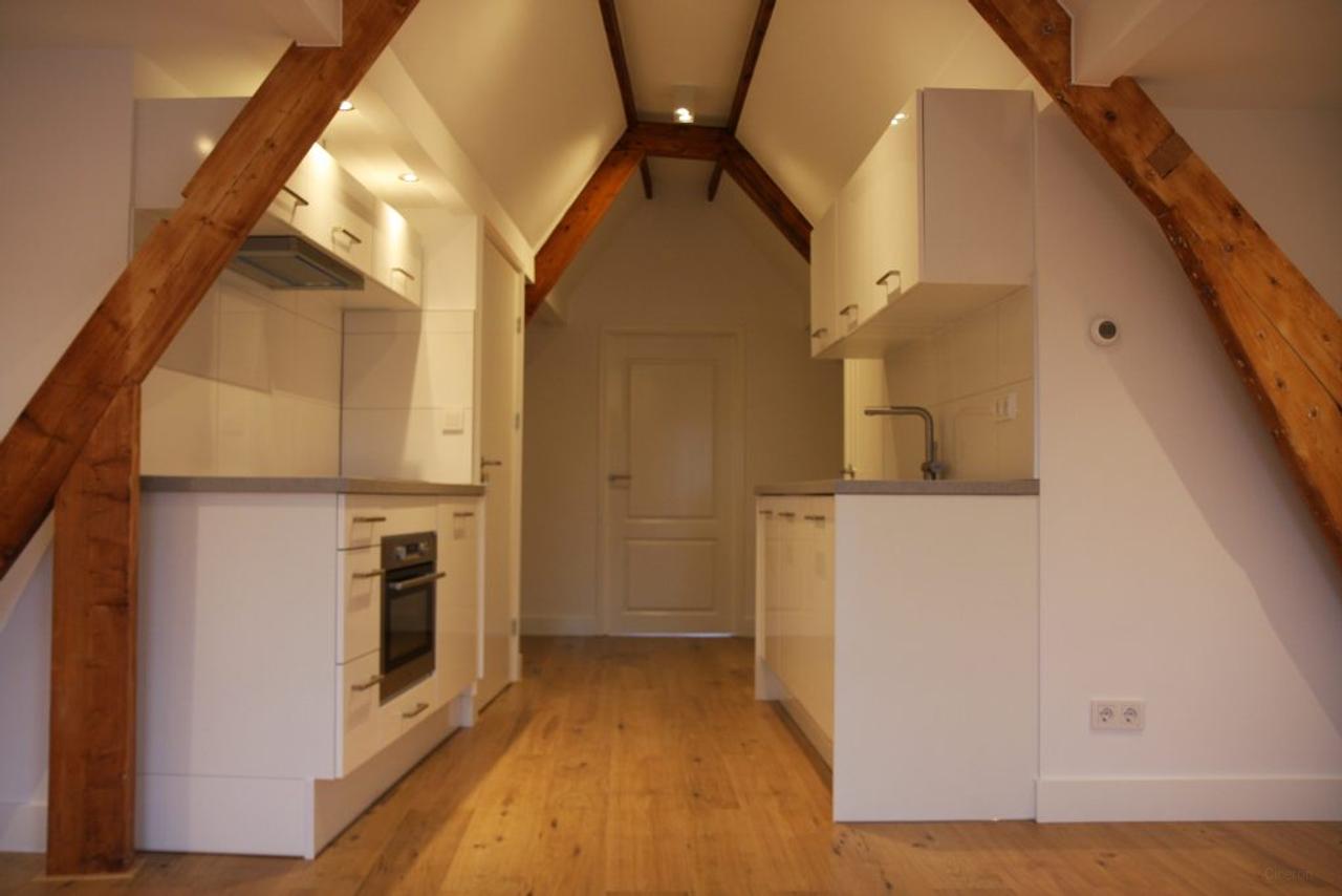 Zolderappartement met balkon in Liskwartier - Afbeelding 1