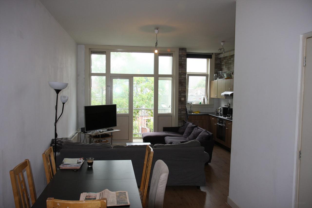 Dubbelbovenhuis met 3 slaapkamers en balkon - Afbeelding 1