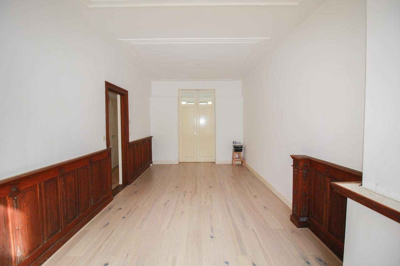 Benedenwoning met tuin in Nieuwe Westen - Afbeelding 2
