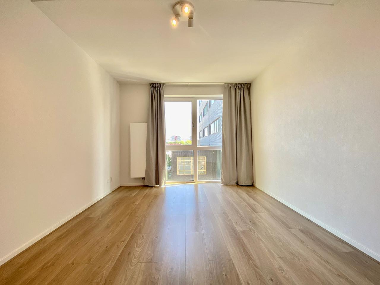 Studio with Unobstructed Views in Laakhaven-Oost - Image 4