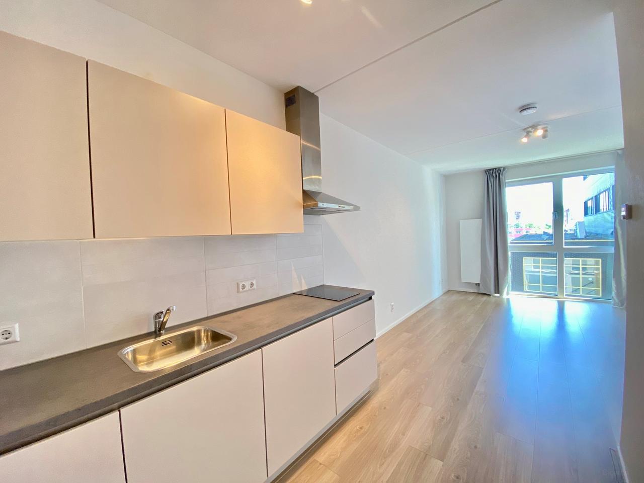 Studio with Unobstructed Views in Laakhaven-Oost - Image 6