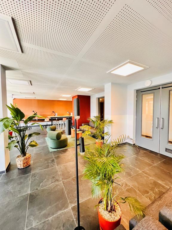 Studio with Unobstructed Views in Laakhaven-Oost - Image 12