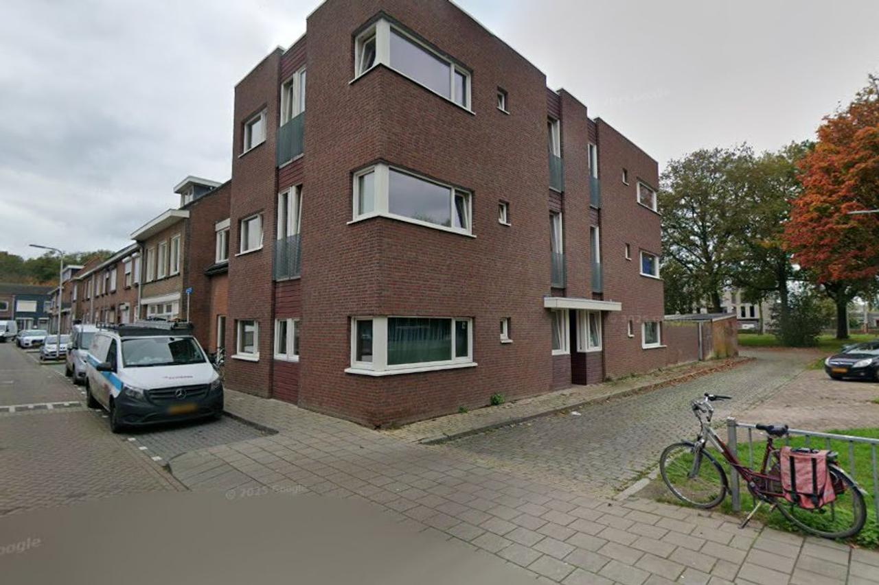 Semi-studio with private bathroom in Tilburg - Image 1