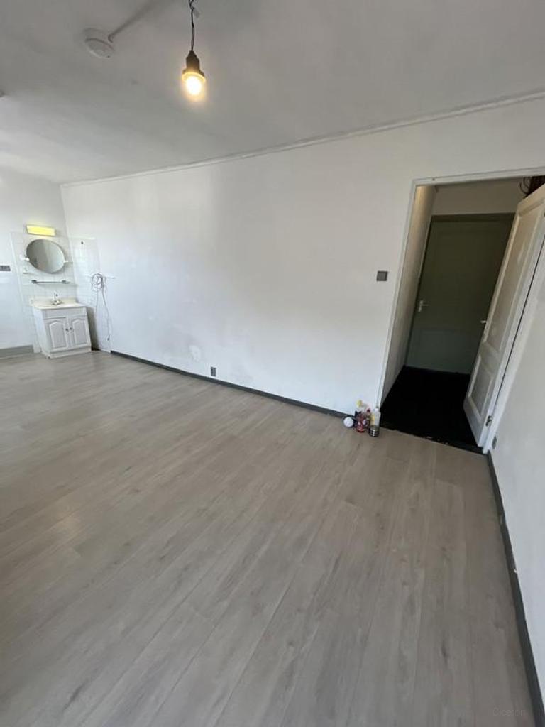 15 m² Room at Wilhelminapark - Image 3