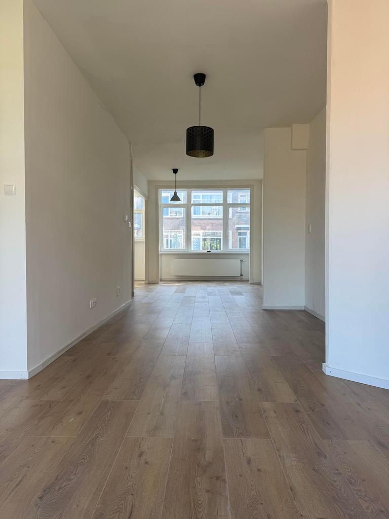 125 m² dubbel bovenhuis met 2 badkamers - Afbeelding 2