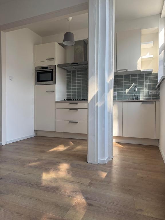 125 m² dubbel bovenhuis met 2 badkamers - Afbeelding 4