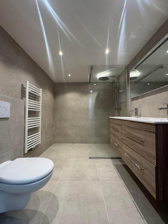 125 m² dubbel bovenhuis met 2 badkamers - Afbeelding 10