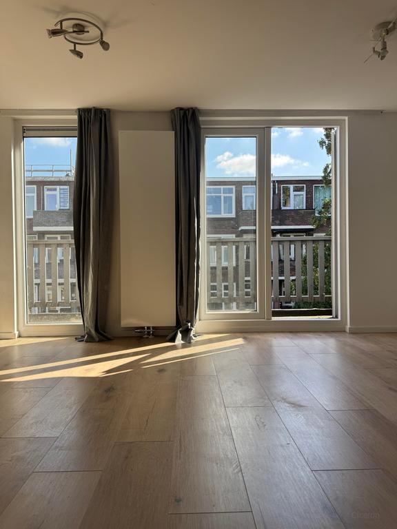 125 m² dubbel bovenhuis met 2 badkamers - Afbeelding 15