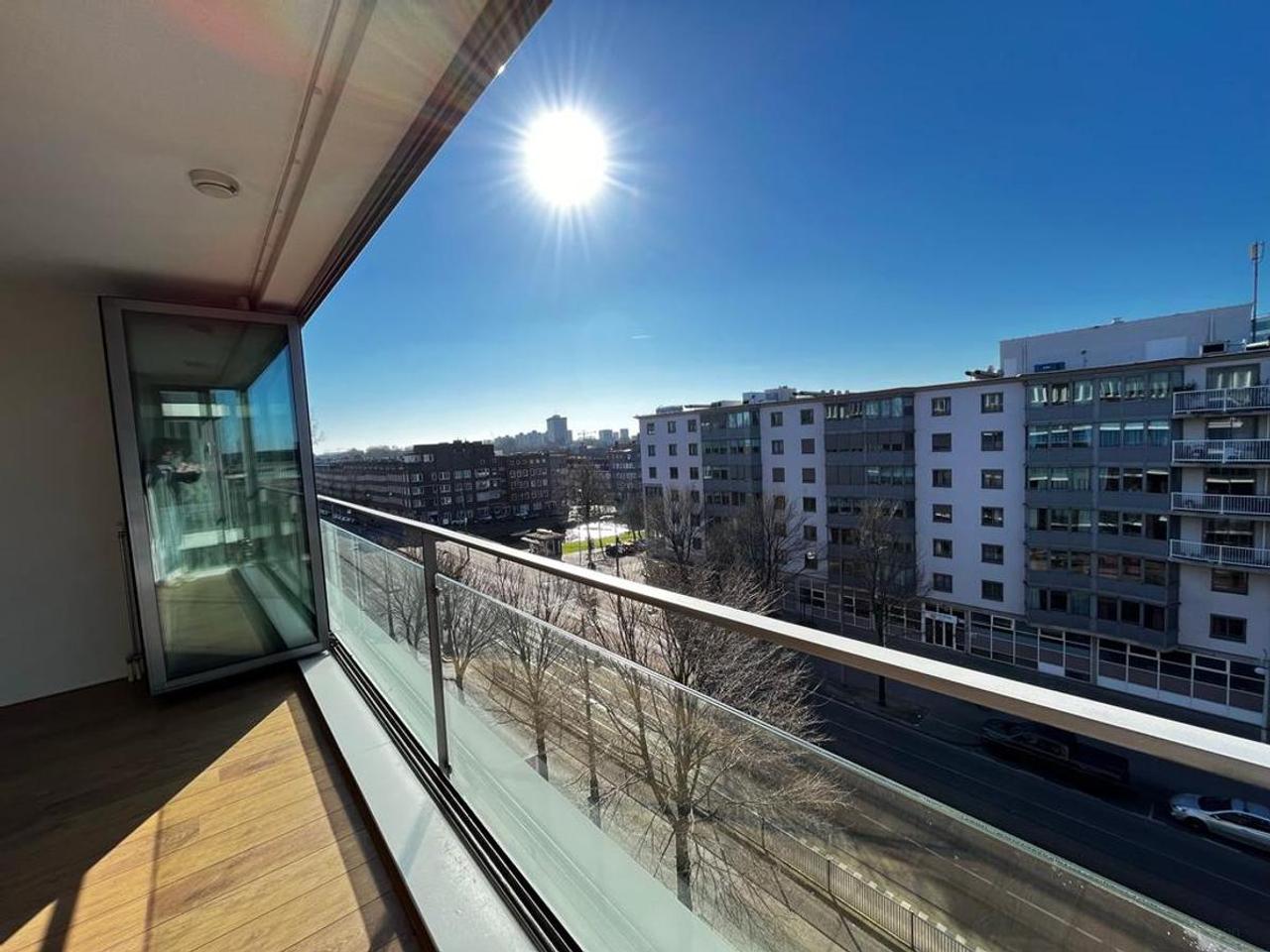 Licht 3-kamerappartement aan Erasmuspark - Afbeelding 2