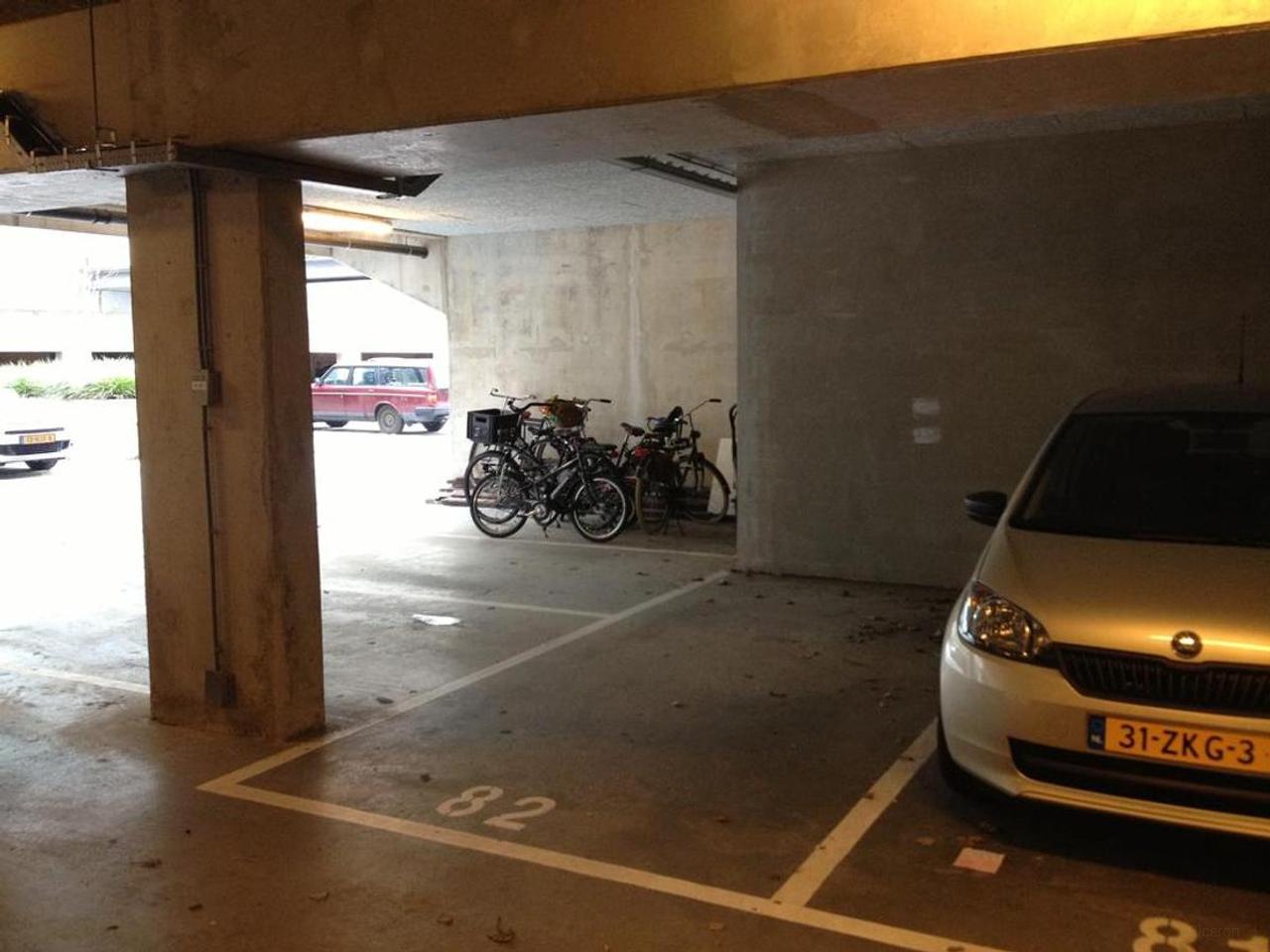 Licht 3-kamerappartement aan Erasmuspark - Afbeelding 15