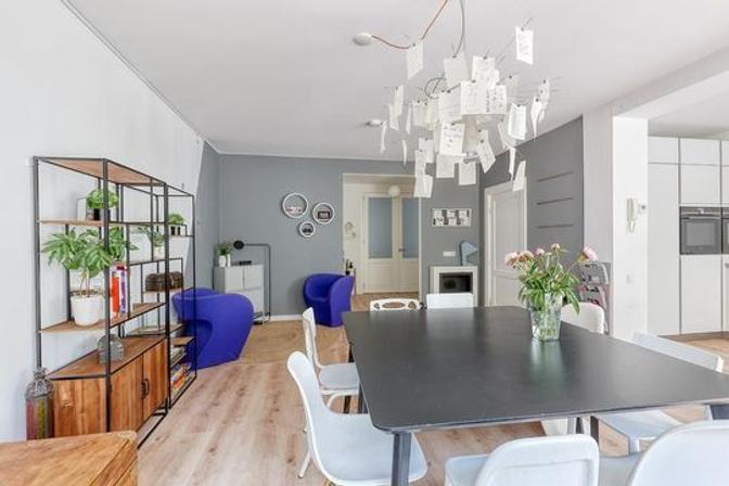 300 m² Terraced House with 5 Bedrooms - Image 6