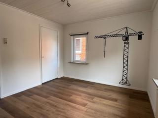 176 m² Living Space with 4 Bedrooms - Image 15