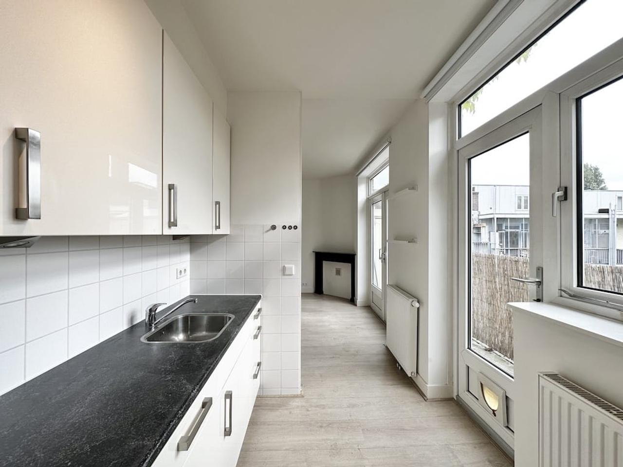 Balkon en 60 m² in de Rivierenbuurt - Afbeelding 8