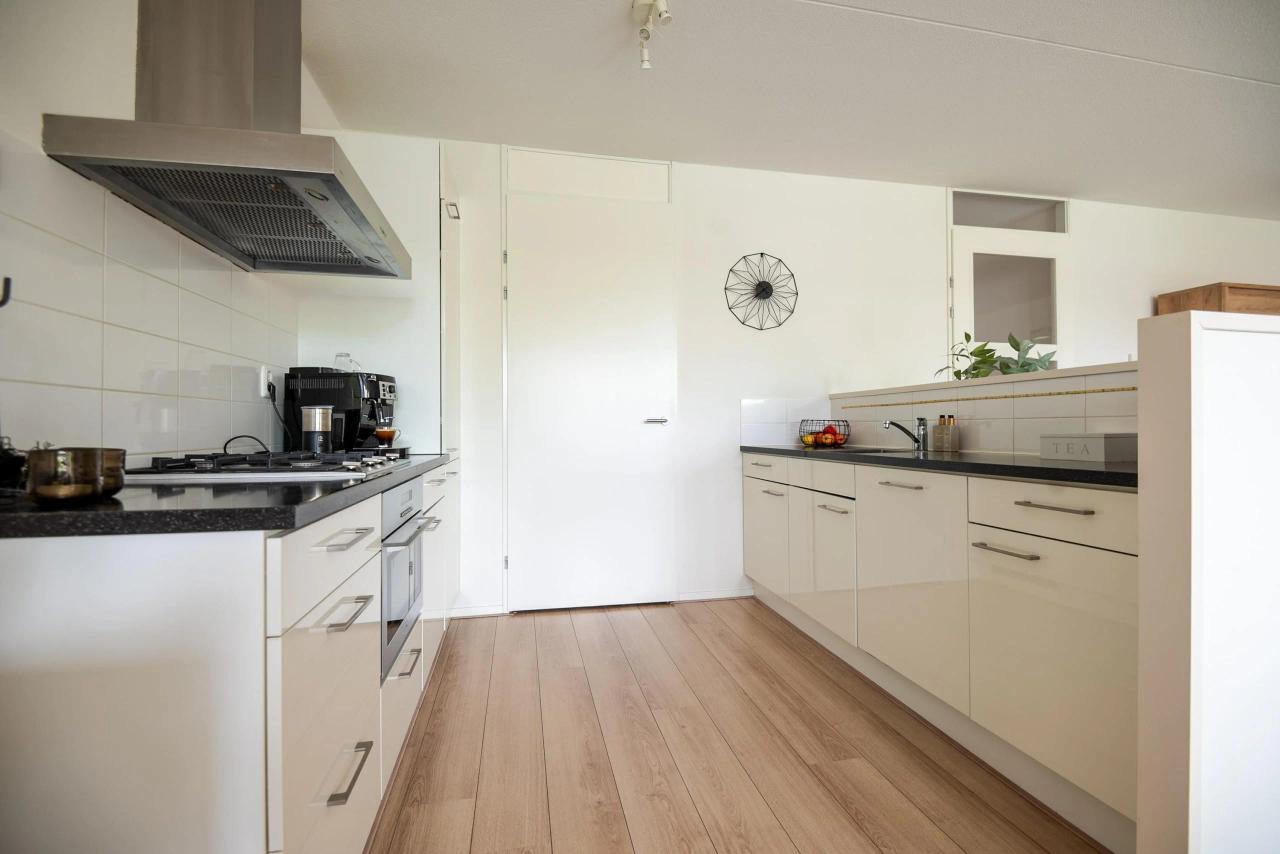 Groot balkon en lift in Haarwijk West - Afbeelding 4