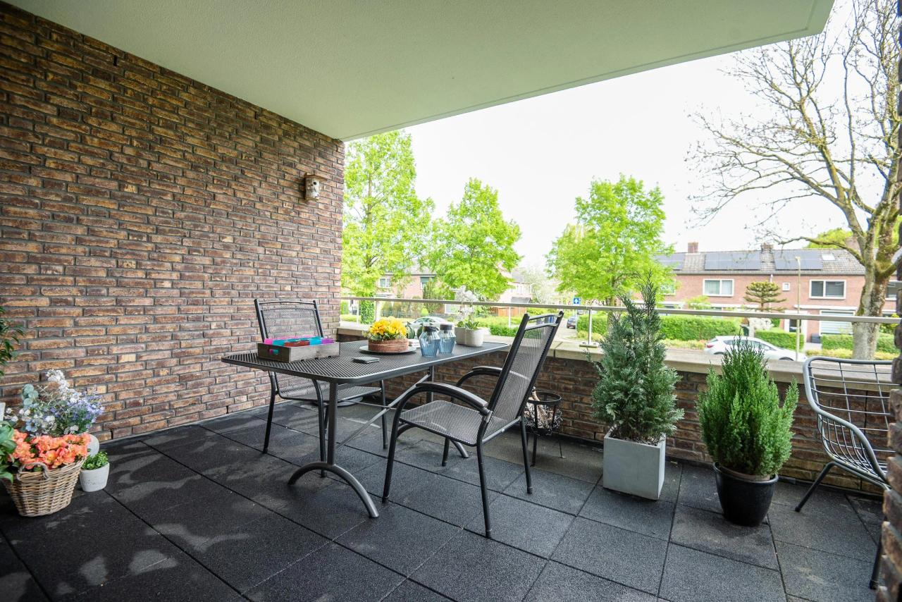 Groot balkon en lift in Haarwijk West - Afbeelding 9