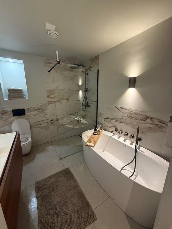 Townhouse with 70 m² Garden in Blijdorp - Image 15