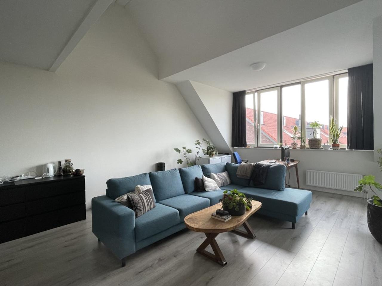 Hoog appartement met balkon in Deventer - Afbeelding 2