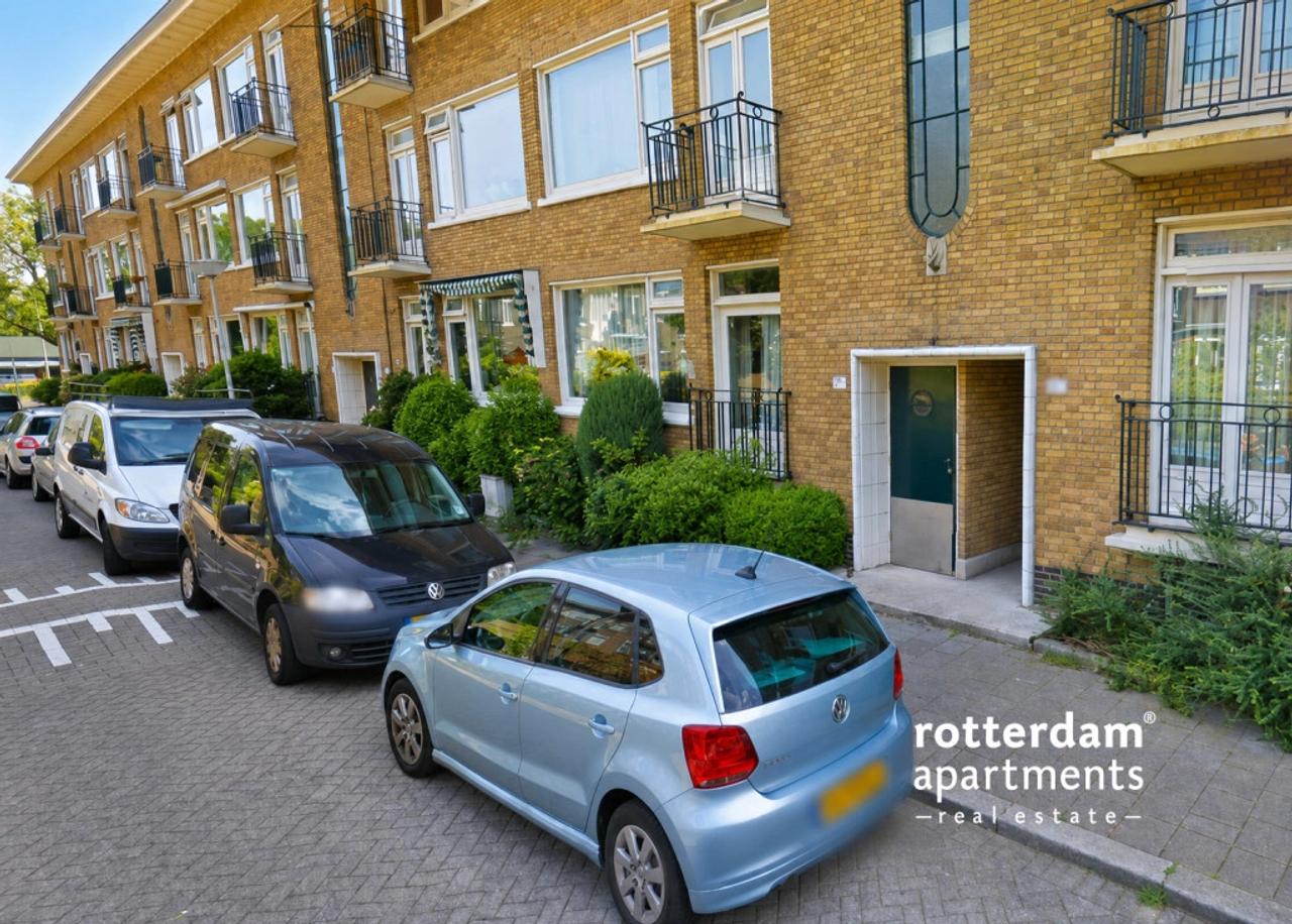 75 m² and two balconies in Kralingen - Image 1