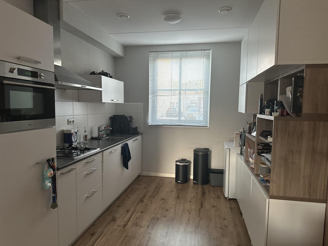 Eengezinswoning met 4 slaapkamers en tuin - Afbeelding 3