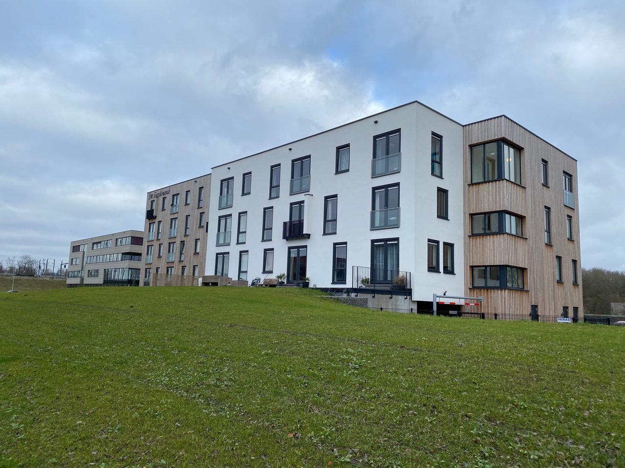 1-bedroom apartment with elevator in Hanzekwartier - Image 1