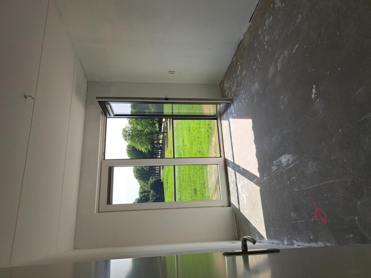1-bedroom apartment with elevator in Hanzekwartier - Image 4