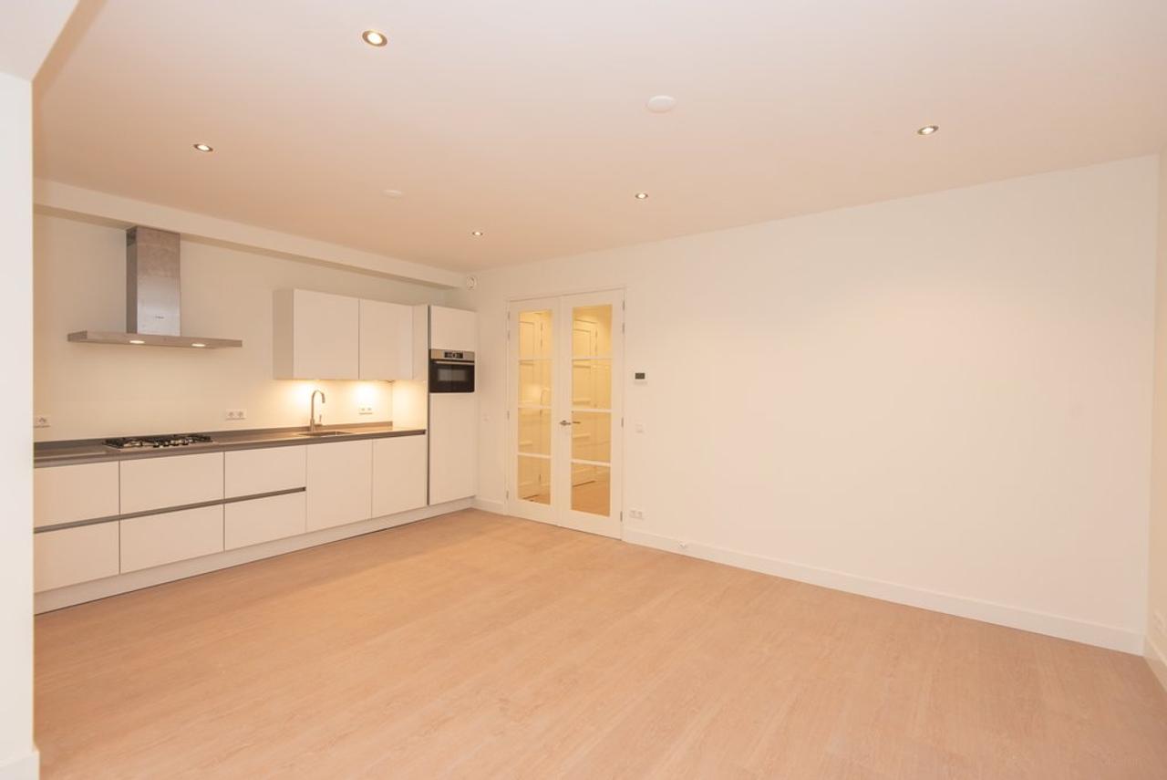 90 m² benedenwoning met tuin aan de gracht - Afbeelding 5