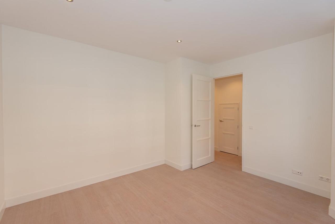 90 m² benedenwoning met tuin aan de gracht - Afbeelding 7