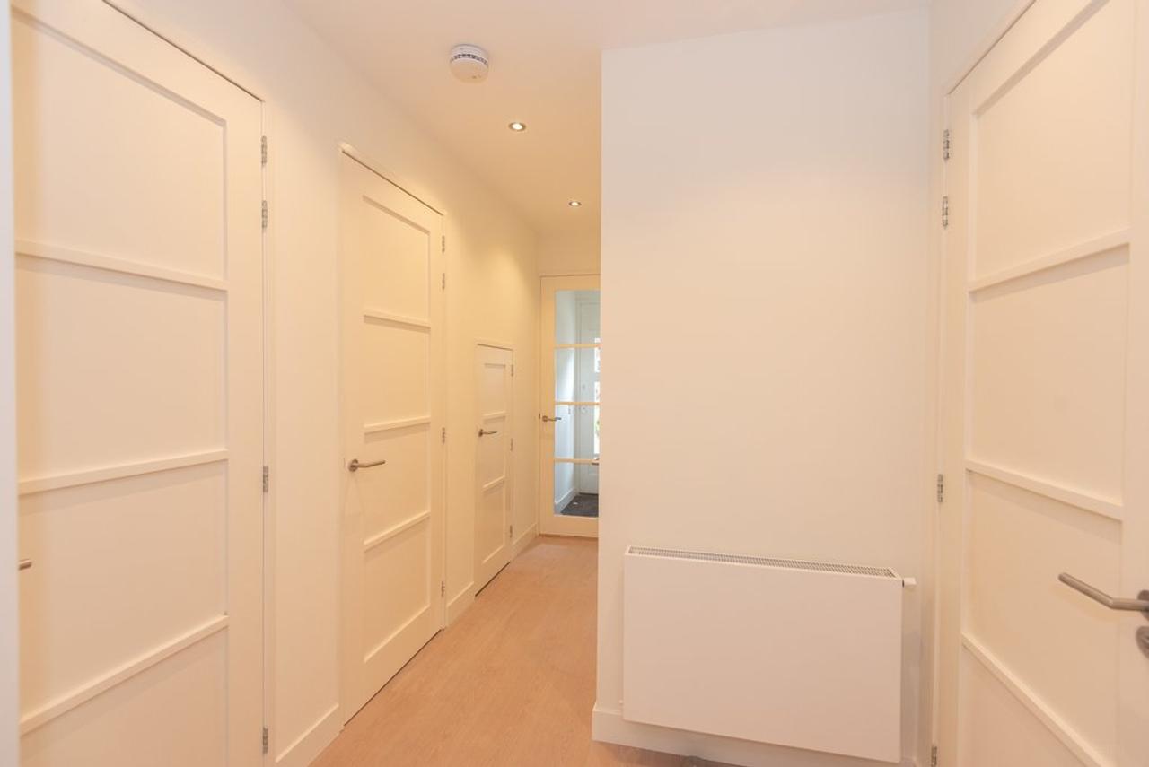 90 m² benedenwoning met tuin aan de gracht - Afbeelding 13