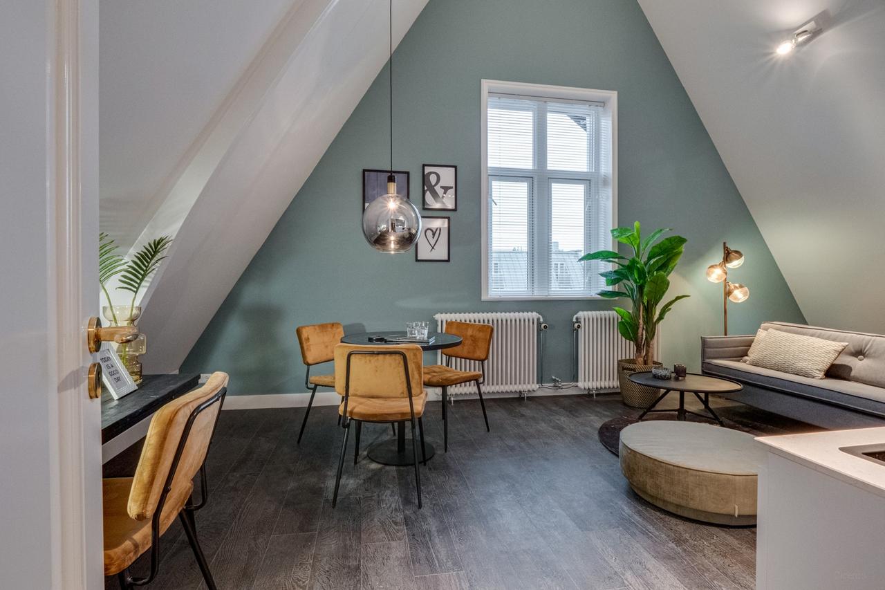 Gemeubileerd 2-kamerappartement met balkon - Afbeelding 5