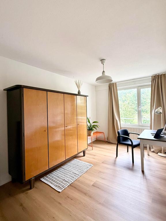 Licht 3-kamer appartement in Bijlmer-Centrum - Afbeelding 19