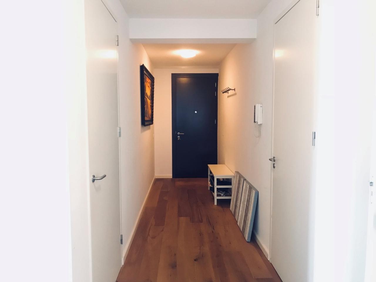 Gemeubileerd 3-kamerappartement aan het water - Afbeelding 8