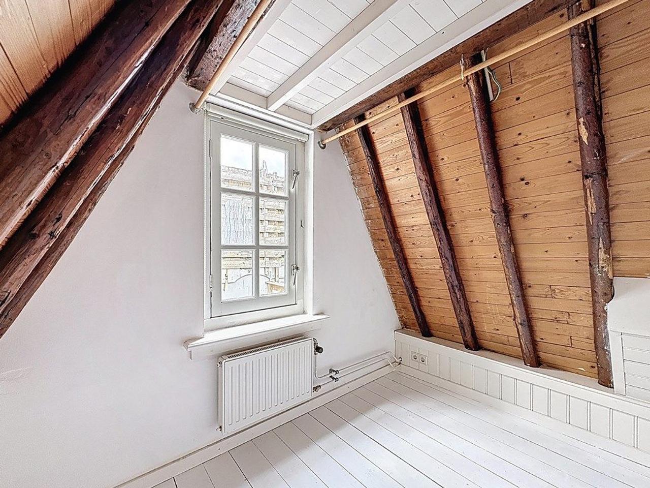 Living on Kleine Houtstraat with Terrace - Image 12