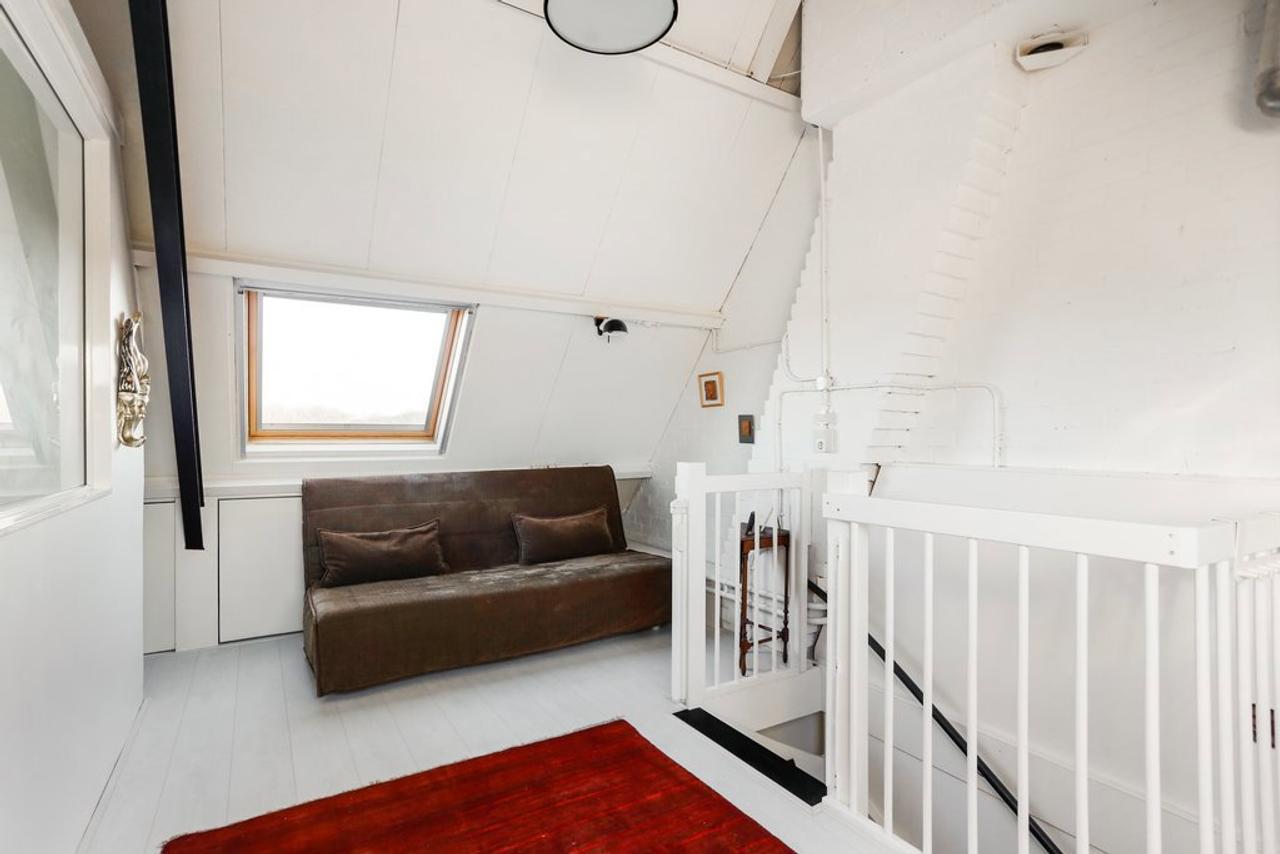 Drive-in home with garden in Wassenaar - Image 17