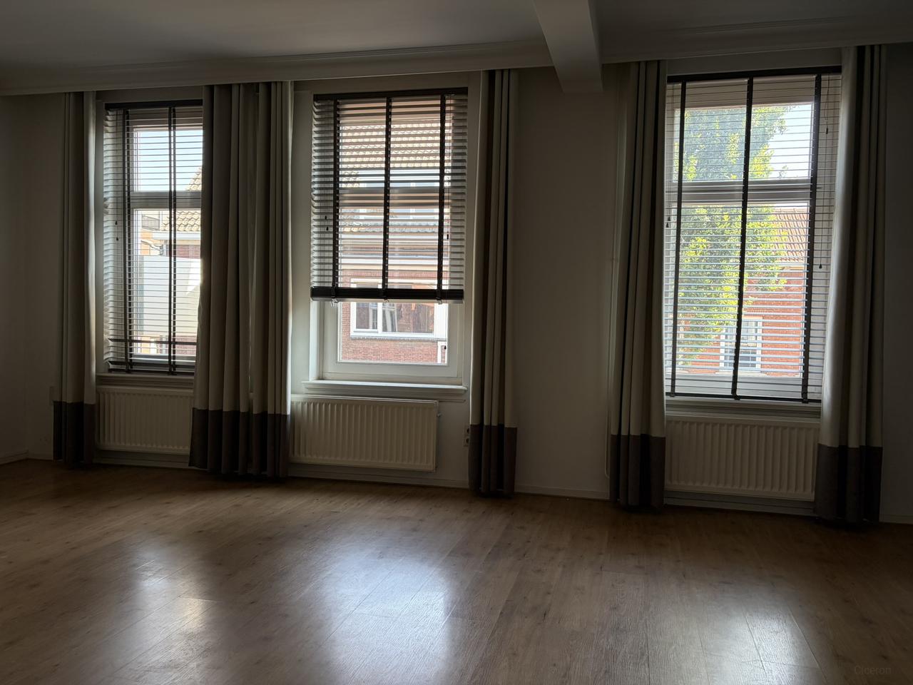 135 m² bovenwoning met dakterras in Weert - Afbeelding 6