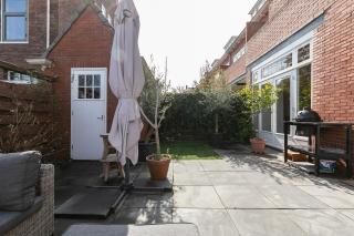 Gezinshuis met tuin in de Bloemenbuurt - Afbeelding 3