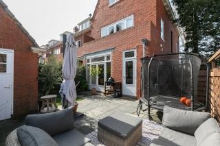 Gezinshuis met tuin in de Bloemenbuurt - Afbeelding 4