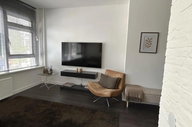 Furnished apartment with terrace in Stadsdriehoek - Image 14