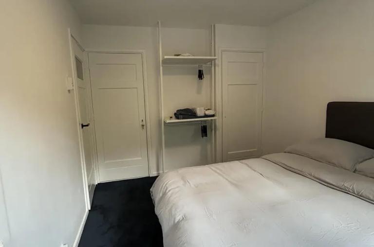 Furnished apartment with terrace in Stadsdriehoek - Image 53